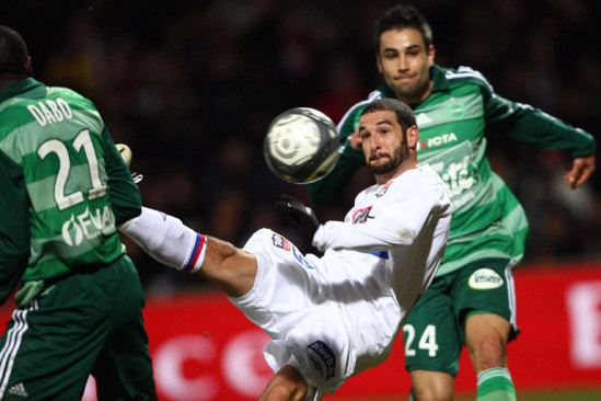 L'OL arrache le match nul face à l'ASSE (1-1) L'OL arrache le match nul face à l'ASSE (1-1)