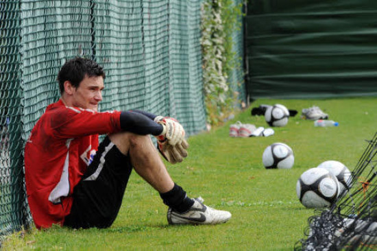 Lloris a sa marionnette