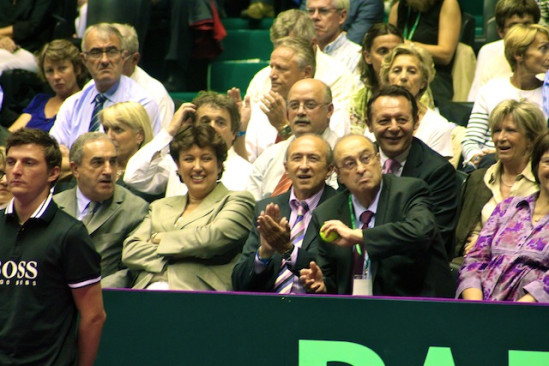 Les &eacute;lus en nombre &agrave; la Coupe Davis