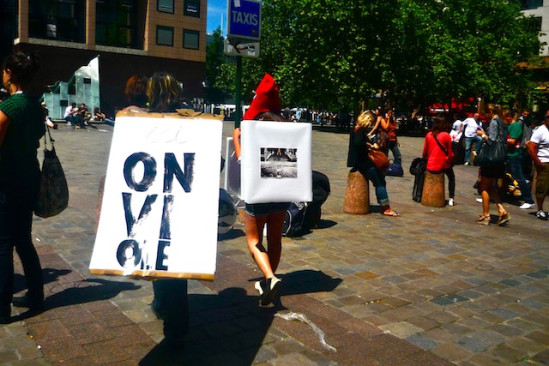 « Ici, on viole » : Ni Putes Ni Soumises frappe fort à la Part-Dieu