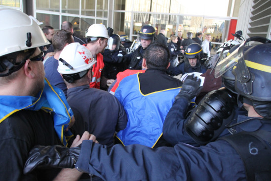 Débordements à la Métropole de Lyon : deux agents jugés à l'automne