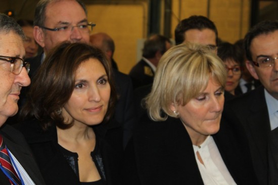 Nora Berra en visite au centre Léon Bérard