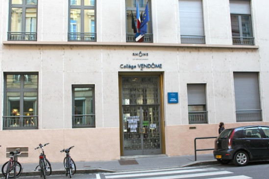 Exclusif : Une enseignante lyonnaise dérape en évoquant le tueur de Toulouse