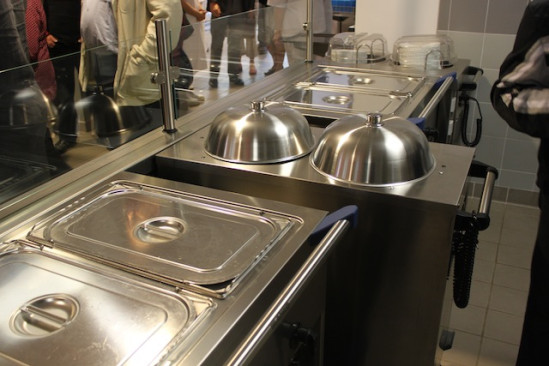 Le Modem dénonce la hausse des tarifs dans les cantines lyonnaises