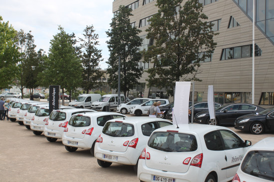 Vente aux enchères d‘anciens véhicules de la Région : Laurent Wauquiez veut mettre des sous dans les caisses
