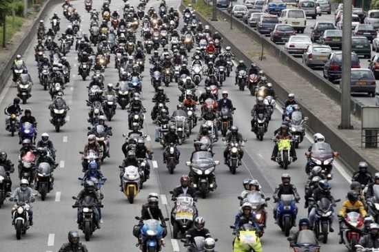 Opération escargot des motards sur l’A47 : "Réduire la vitesse est une opération néfaste" Opération escargot des motards sur l’A47 : "Réduire la vitesse est une opération néfaste"