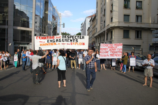 Cenntro Motors : les salariés montrent les crocs