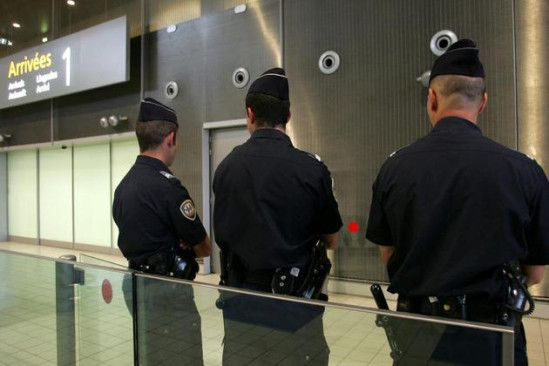 Aéroport de Lyon : les forces de l’ordre n’ont pas remplacé les agents de sécurité