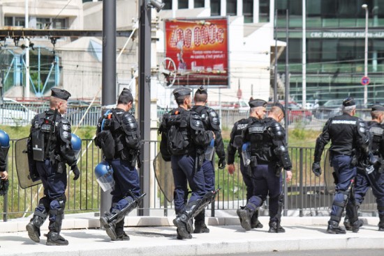 Lyon : un dispositif policier impressionnant pour Algérie-Russie