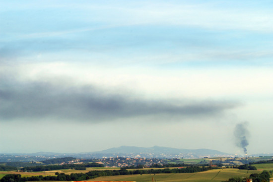 Feyzin : fumée noire au-dessus de la raffinerie 
