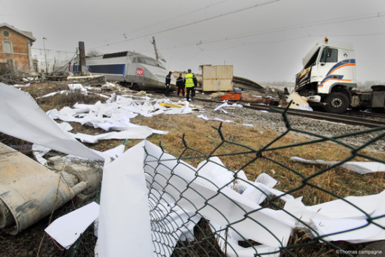 Accident de TGV dans l'Ain : 1 mort et 35 blessés Accident de TGV dans l'Ain : 1 mort et 35 blessés