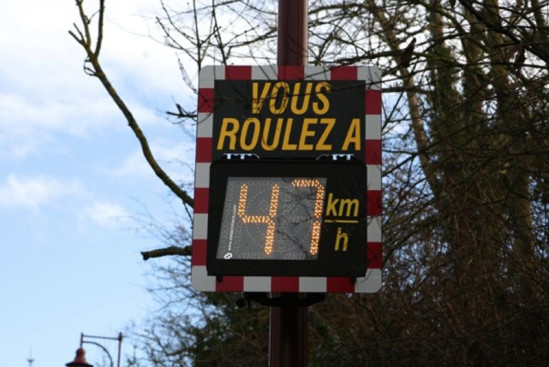 Maintien des panneaux-radars: « L’automobiliste n’est pas un criminel en puissance »