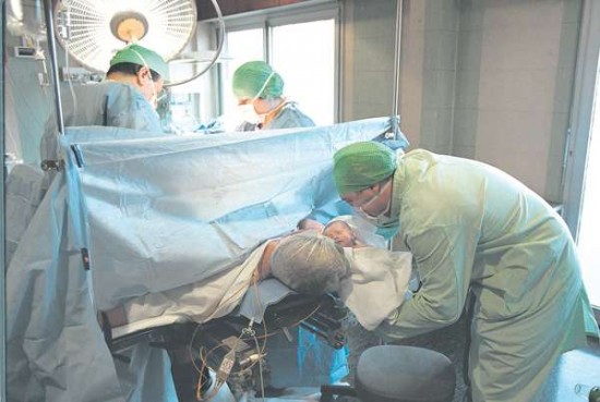 Obstétriciens lyonnais : la grève continue