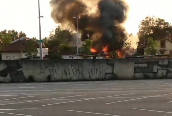 Vaulx-en-Velin : un feu de cabanon provoque une épaisse fumée au-dessus de l’agglomération Vaulx-en-Velin : un feu de cabanon provoque une épaisse fumée au-dessus de l’agglomération