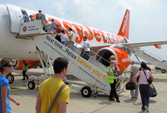 EasyJet laisse un paraplégique lyonnais sur le bitume, à Saint-Exupéry