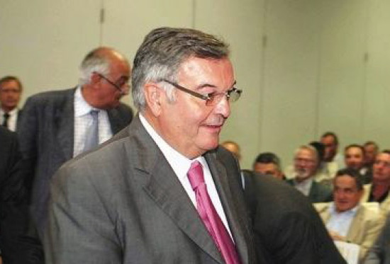 Michel Mercier travaille avec Véronique Gomez : et alors ?