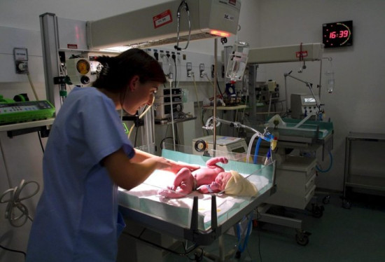 Grève des obstétriciens : les ministres trancheront