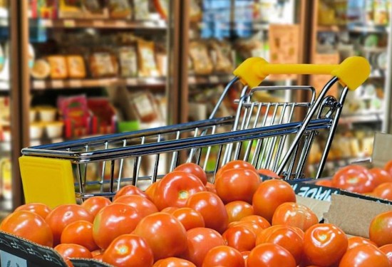 Lyon : les produits non essentiels bannis des grandes surfaces dès mardi