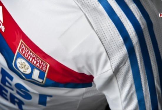 Le nouveau maillot domicile 2011-2012 de l’OL en vente dès jeudi