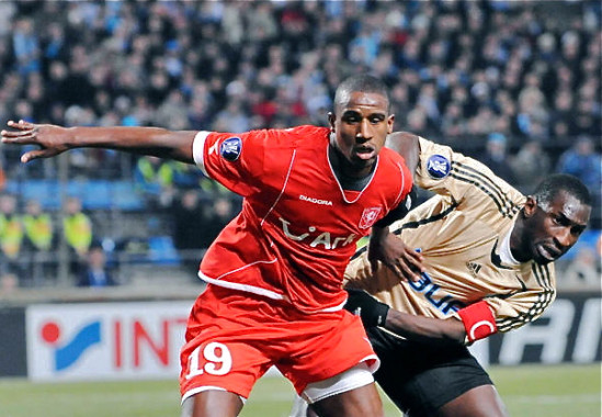 L'OL a une nouvelle cible en défense L'OL a une nouvelle cible en défense