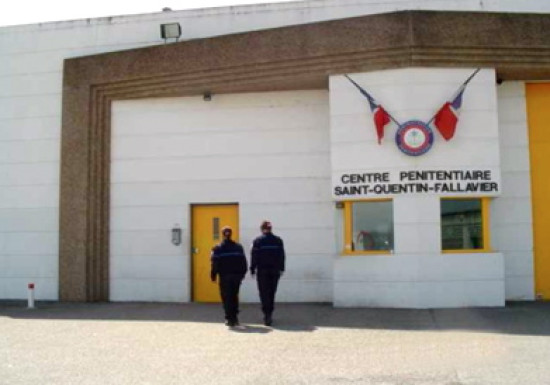 Des plats avariés servis à des détenus