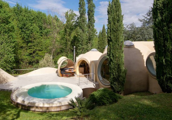 Près de Lyon, une maison bulle en vente à 6,5 millions d’euros Près de Lyon, une maison bulle en vente à 6,5 millions d’euros