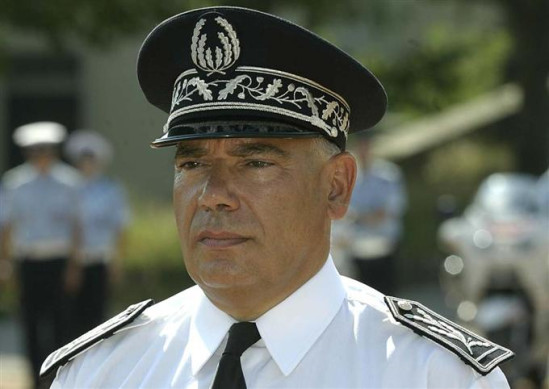 Un ex-commissaire de police condamné à 6 mois de prison avec sursis Un ex-commissaire de police condamné à 6 mois de prison avec sursis