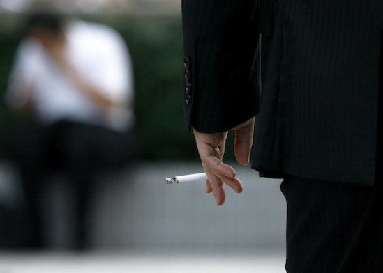 Un SDF entre la vie et la mort pour avoir voulu fumer