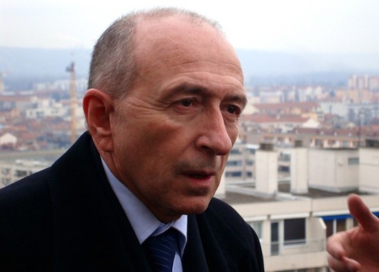 « Et si la France s'éveillait » : Collomb repousse les frontières de la gauche