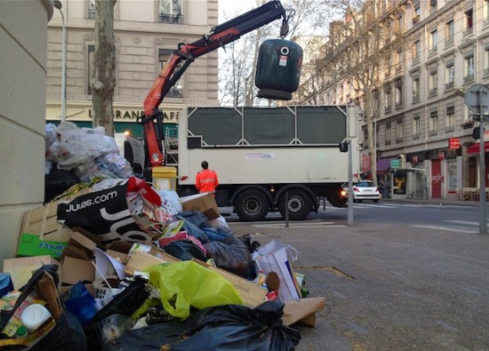 Grand Lyon : 1.085 tonnes de déchets collectées jeudi