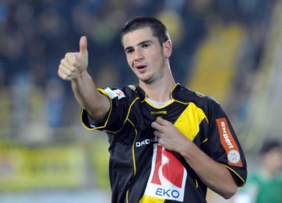 Mercato OL : une première recrue défensive à 800 000€ ?