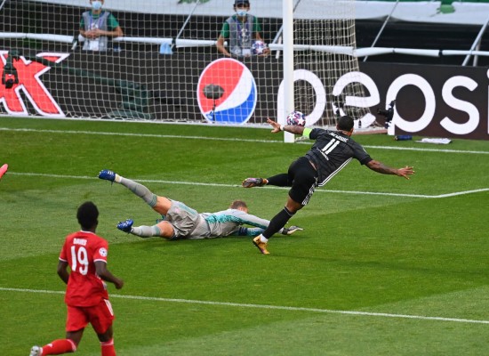 Ligue des Champions : l’OL éliminé avec des regrets contre le Bayern Munich (0-3)