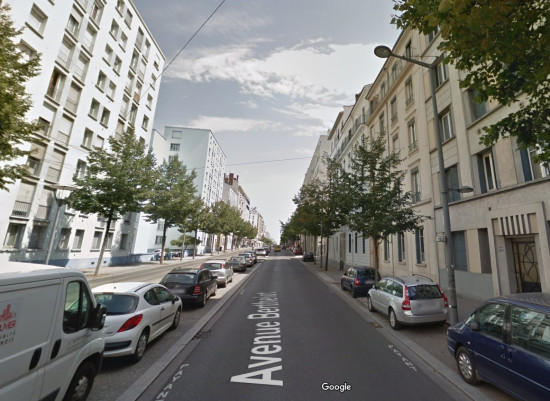 Deux jeunes renversés par une voiture à Lyon, l'un deux est dans un état critique