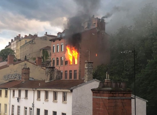 Incendie à la Croix-Rousse : un jeu d'enfant qui a mal tourné à l'origine des flammes ?