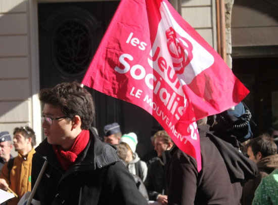 Les Jeunes Socialistes raillent les calculs d’experts-comptables autour du coût des violences urbaines