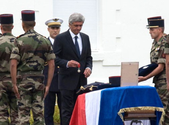 Les insignes de Chevalier de la légion d'honneur à titre posthume pour Enguerrand Libaert