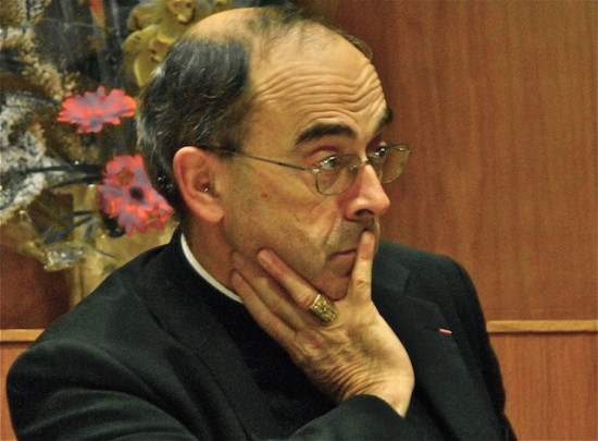 Cardinal Barbarin : "Il devrait y avoir des bulletins blancs dans les bureaux de vote"