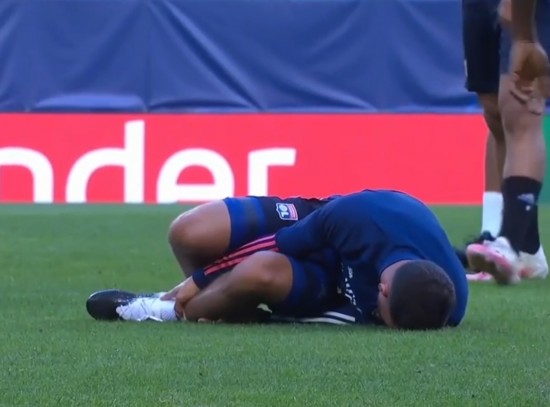 Ligue des Champions : Aouar (OL) aligné malgré le choc reçu à l’entraînement ?