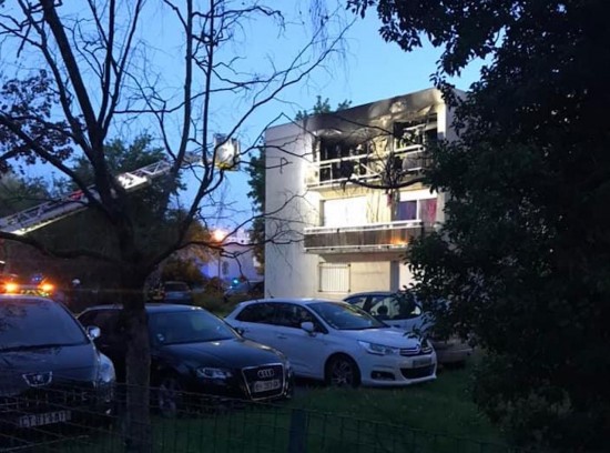 Rillieux : un feu d’appartement entraine l’évacuation de l’immeuble Rillieux : un feu d’appartement entraine l’évacuation de l’immeuble