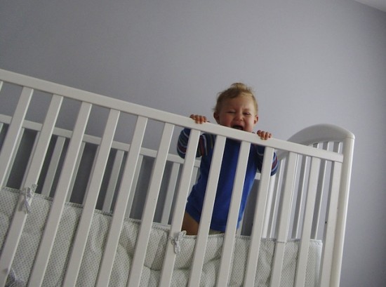 Un bébé mortellement secoué en Isère pour avoir piqué une colère