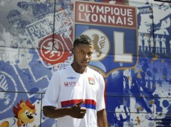 L'Inter Milan surveille Bastos de tr&egrave;s pr&egrave;s