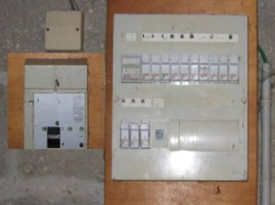 Les habitants d'un foyer relog&eacute;s dans un gymnase