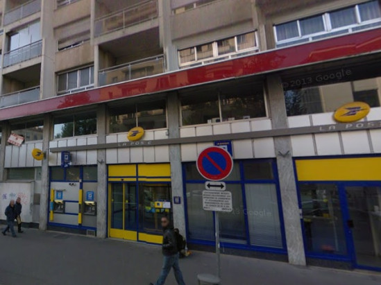 Villeurbanne : le client qui a poignardé un agent d'un bureau de poste a reconnu les faits