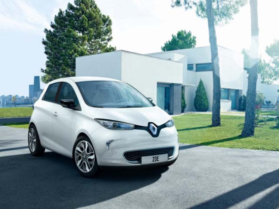 Voitures électriques : la Ville de Lyon montre timidement le bon exemple