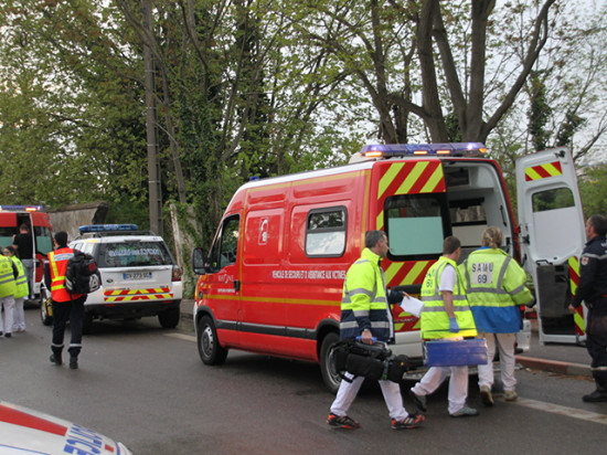 Lyon : explosion dans un camp de gens du voyage, quatre blessés graves Lyon : explosion dans un camp de gens du voyage, quatre blessés graves