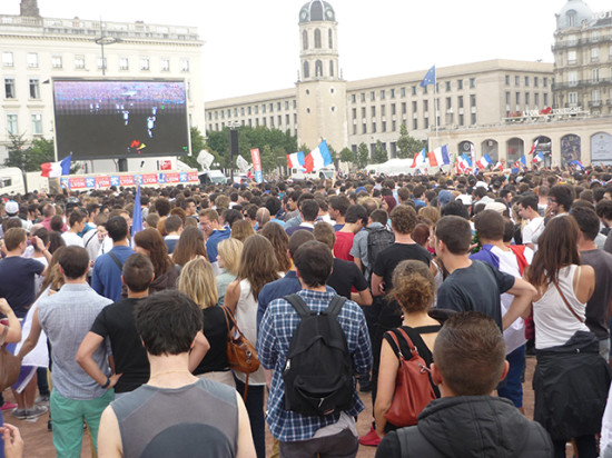 Plusieurs milliers de supporters sur la place Bellecour pour France-Allemagne