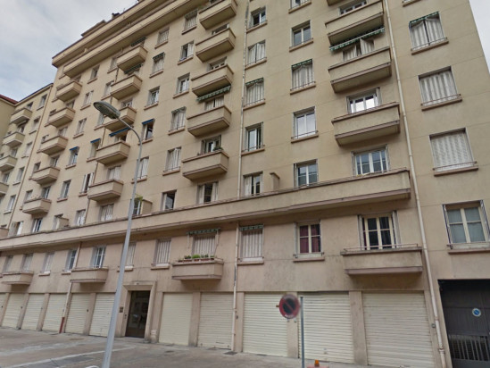 Lyon : à 82 ans, l’octogénaire se défenestre