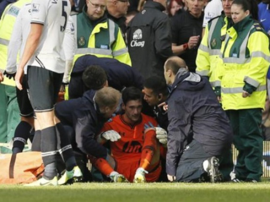 Hugo Lloris "la tête dure", victime d'un terrible choc - VIDEO