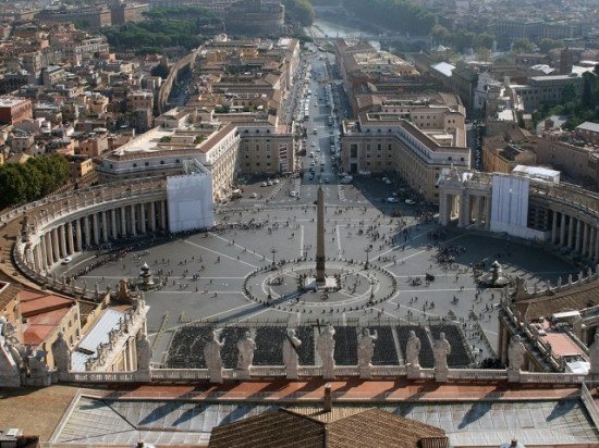 Drogue cachée dans une voiture du Vatican : les suspects déférés devant la justice lyonnaise
