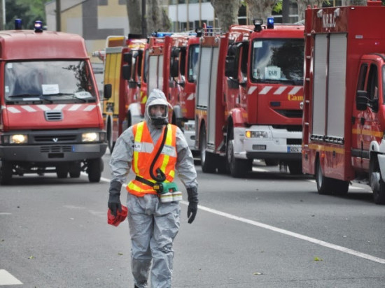 Un wagon transportant de l'acide chlorhydrique victime d'une fuite près de Lyon Un wagon transportant de l'acide chlorhydrique victime d'une fuite près de Lyon